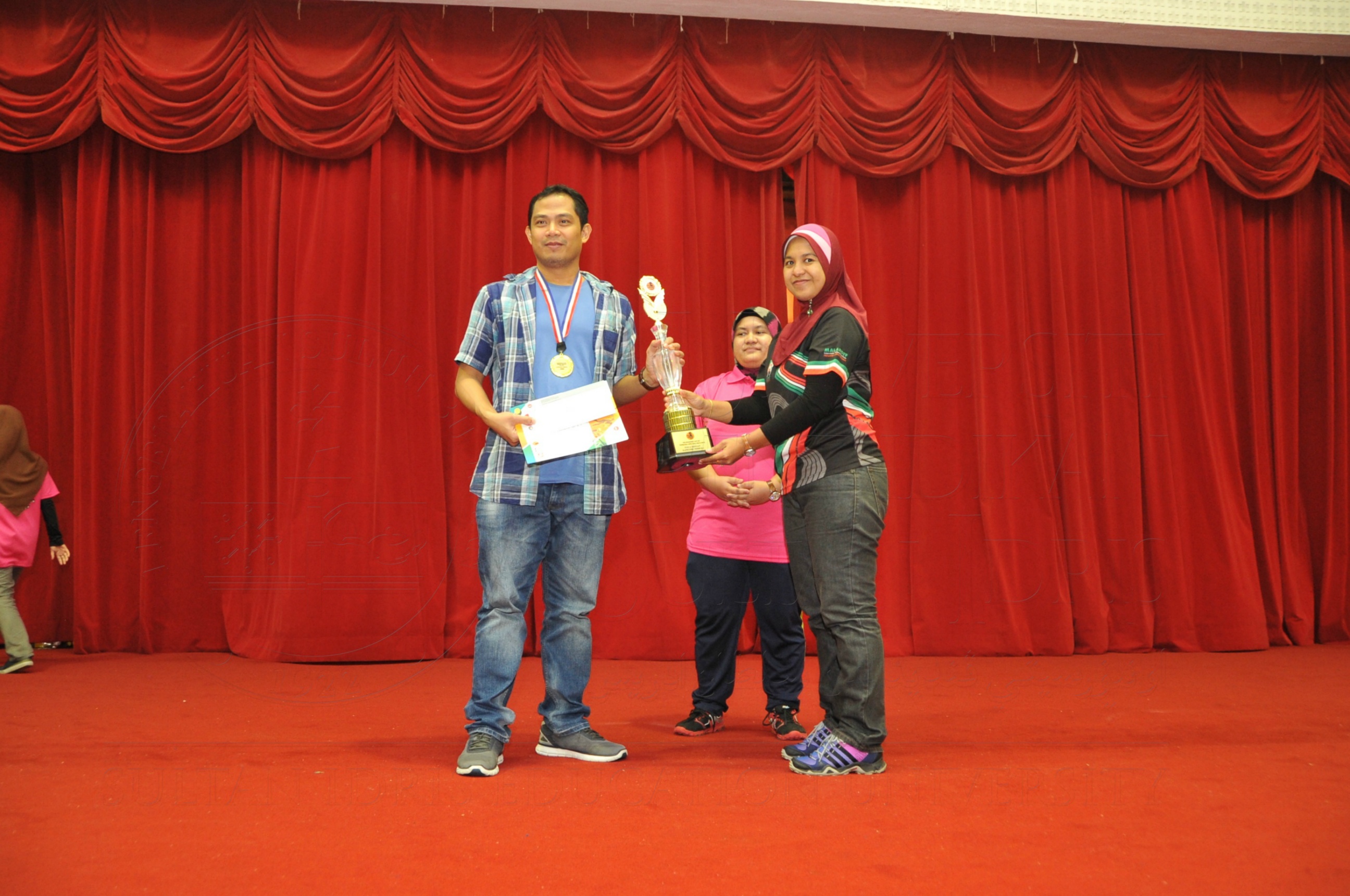 PRO15 158 CATUR HAS 9472